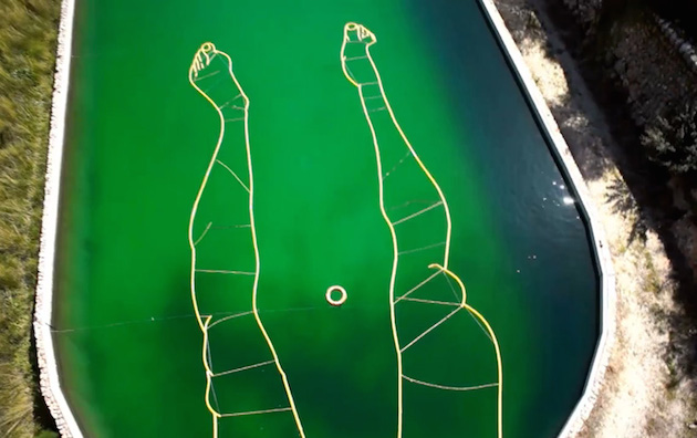 santiago-morilla-floats-a-drawing-with-foam-pool-tubes--05