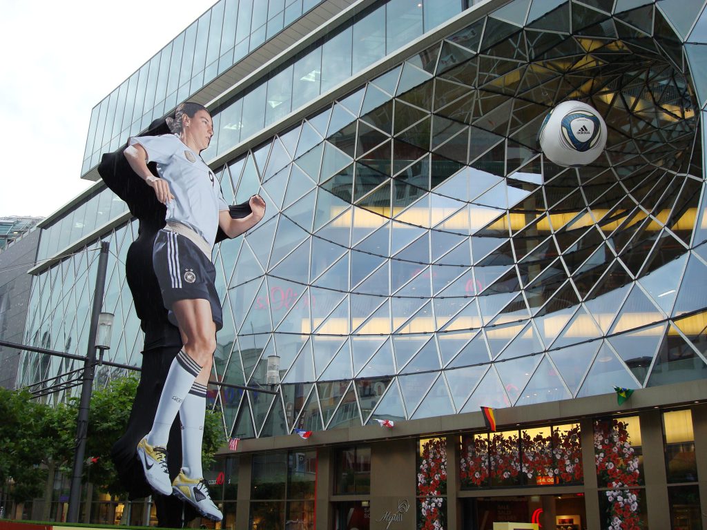 FEELDESAIN FIFA WOMAN WORLD CAP 04 FIFA Women's World Cup Installation in Frankfurt, image 3