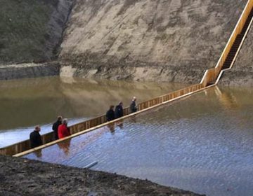 Moses Bridge Splits Water