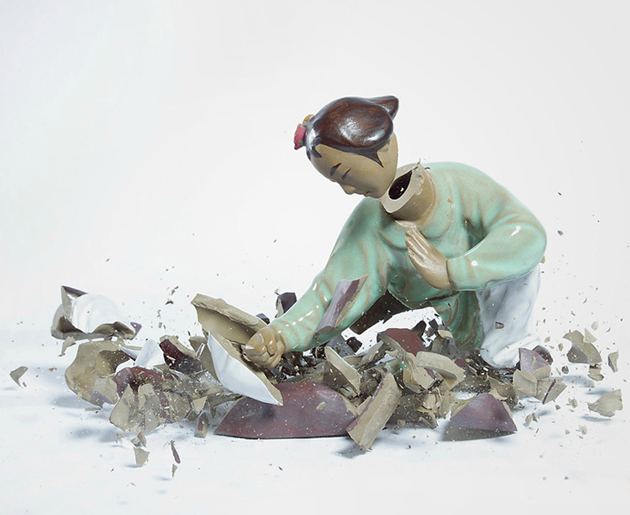Crashing Porcelain Figures by Martin Klimas010