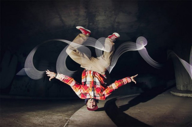 Breakdance-Light-Painting-2-640x425 FEELDESAIN
