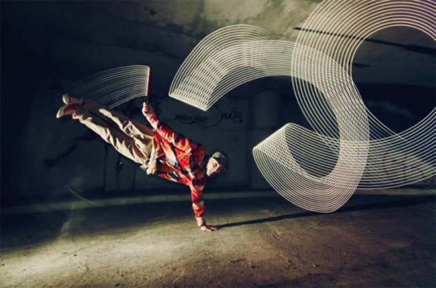 Breakdance-Light-Painting-5-640x423 FEELDESAIN