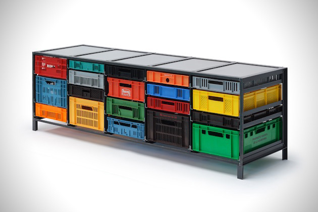 Recylced-Plastic-Crates-Turned-Home-Storage-Solution-feeldesain6