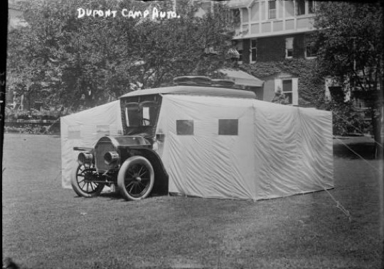 feeldesain Dupont’s+Camping+Auto,+c+(2)