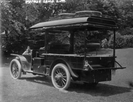 feeldesain Dupont’s+Camping+Auto,+c+(4)