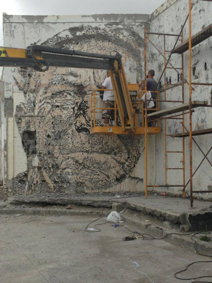 Vhils2