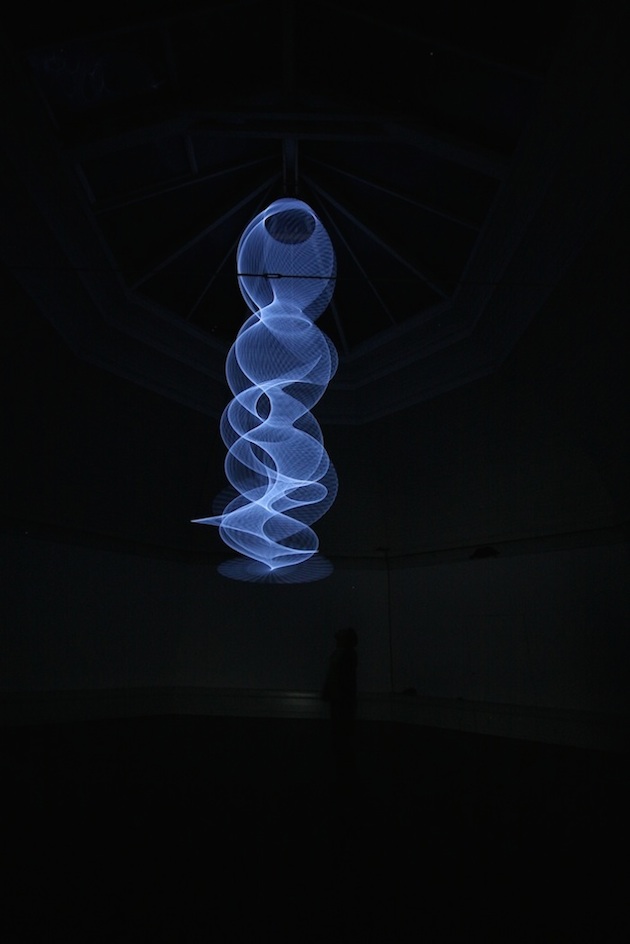 Vertical Skip | Thilo Frank Feeldesain09