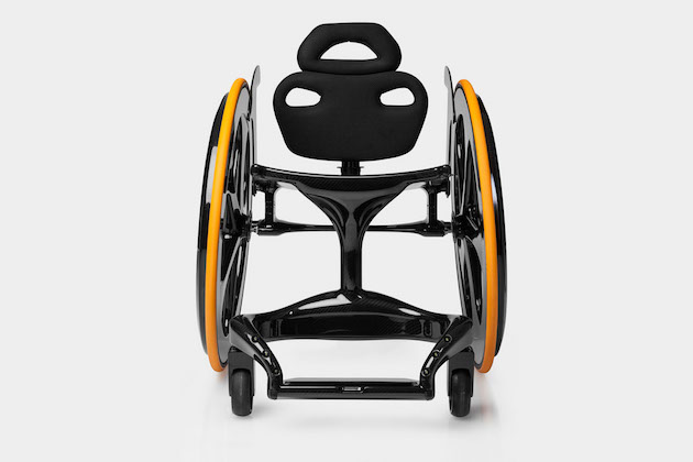 CarbonBlackWheelchair_feeldesain_01