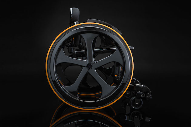 CarbonBlackWheelchair_feeldesain_02