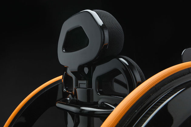 CarbonBlackWheelchair_feeldesain_05