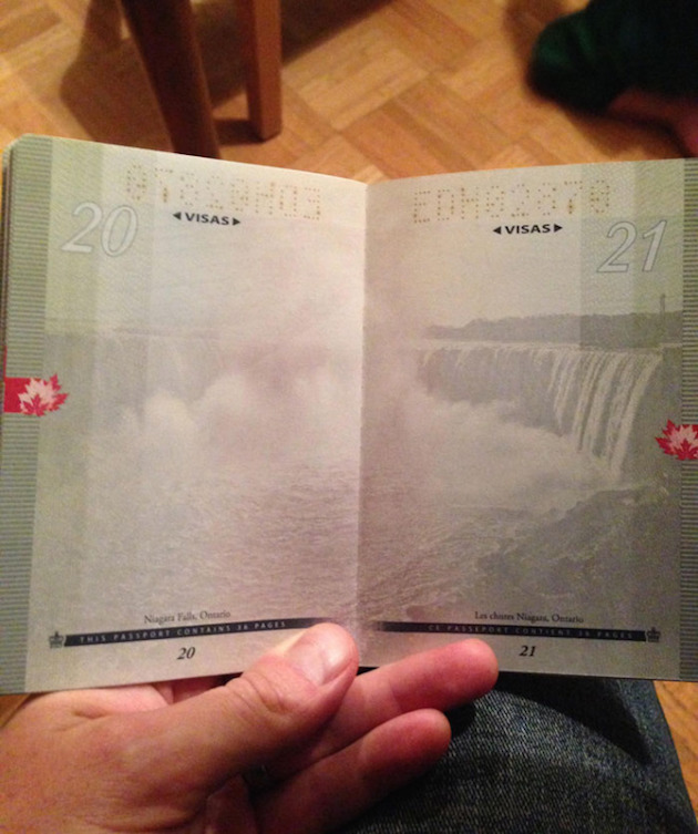 new_canadian_passport_uv_light_images_feeldesain_09