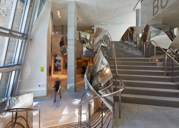 Paper Bag Business School feel desain Frank Gehry05