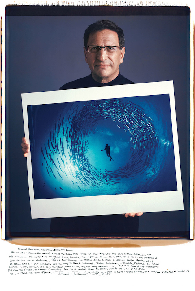 The most iconic photographs of our time Feel Desain Tim Mantoani11