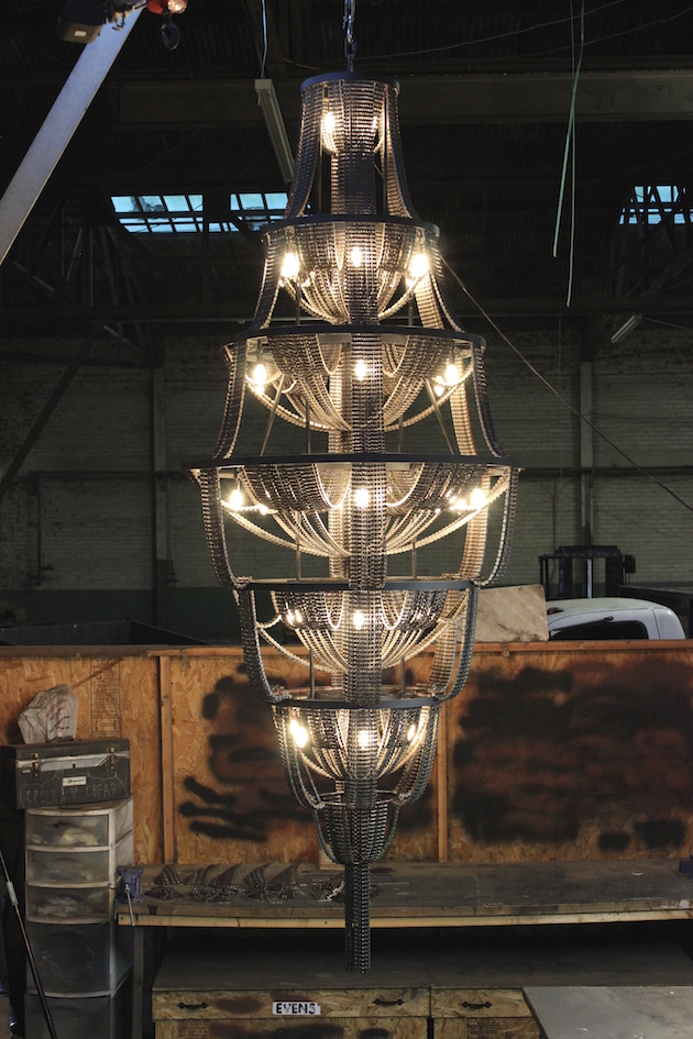 Unique chandeliers from reclaimed bike parts Facaro13