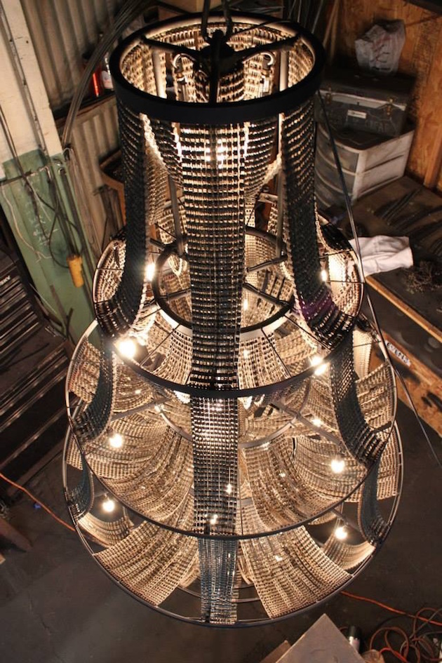 Unique chandeliers from reclaimed bike parts Facaro17