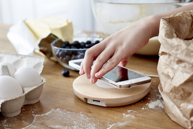 ikea-wireless-charging-furniture-feeldesain_18