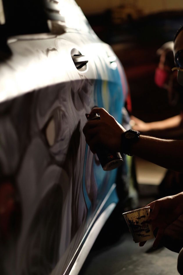 Live Graffitti on Mercedes-Benz Photo @ Majed Al Bahiti