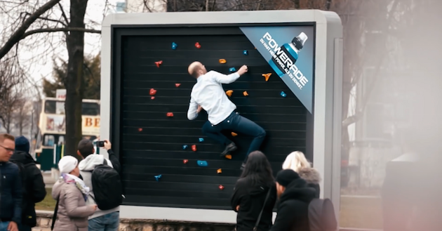 Workout billboards feel desain Ogilvy  Mather Berlin 03