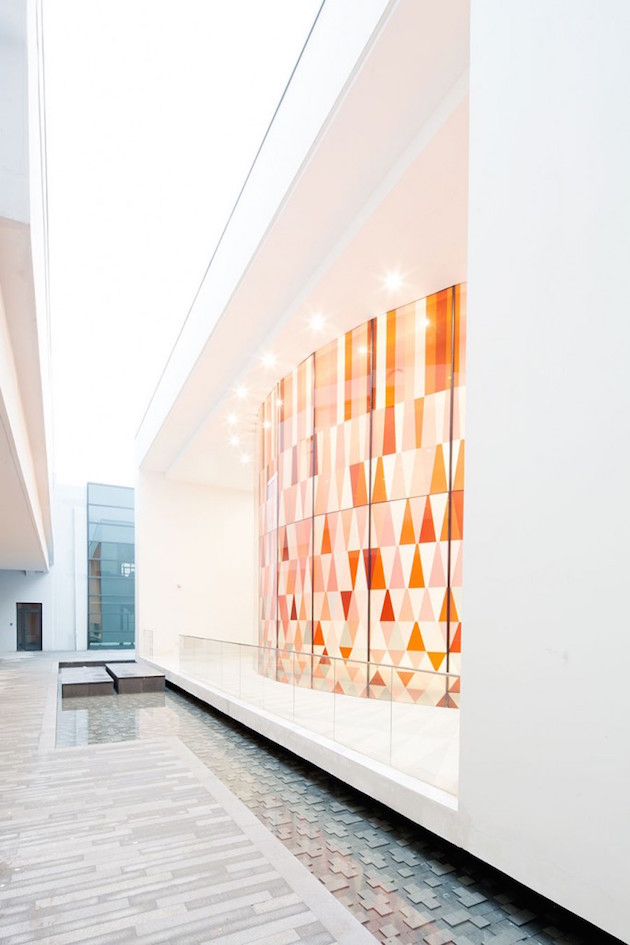 The Rainbow Chapel feel desain Coordination Asia03
