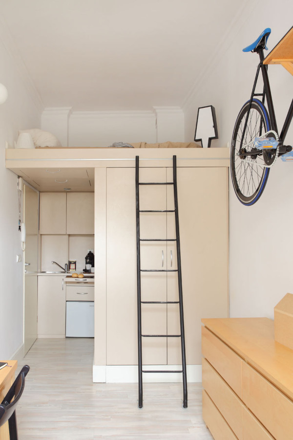13sqm-minimal-living-space-hanczar-2-600x900