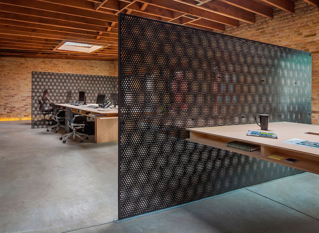Office Renovation feel desain Vladimir Radutny Architects13