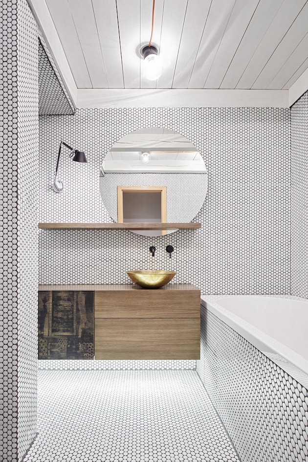 Just materials connect these renovated rooms feel desain Dagmar Stepanova 13