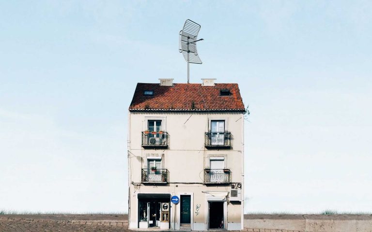 Lonely Houses | Sejkko