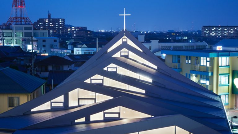 Alphavill | A church imitating nature in Japan