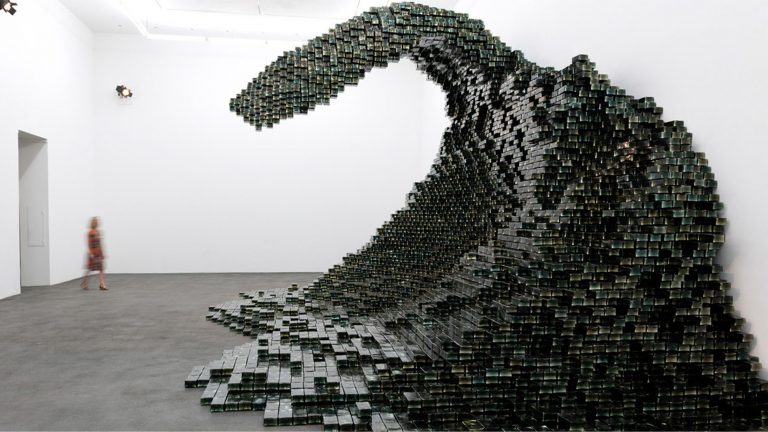 “The Big Wave” made with 10.000 bricks of glass
