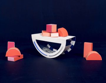 Papier Machine unveils the mysteries of electronic black boxes