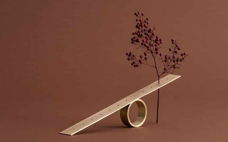 Strikingly abstract vases by Sara Ricciardi