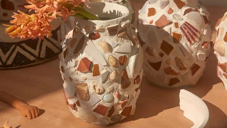 Memor is a collection of iconic mosaic vases