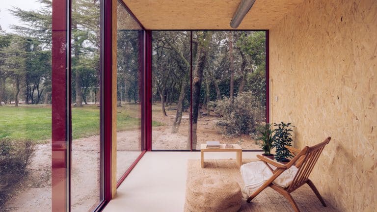 Delavegacanolasso creates prefabricated Tini home-office cabin