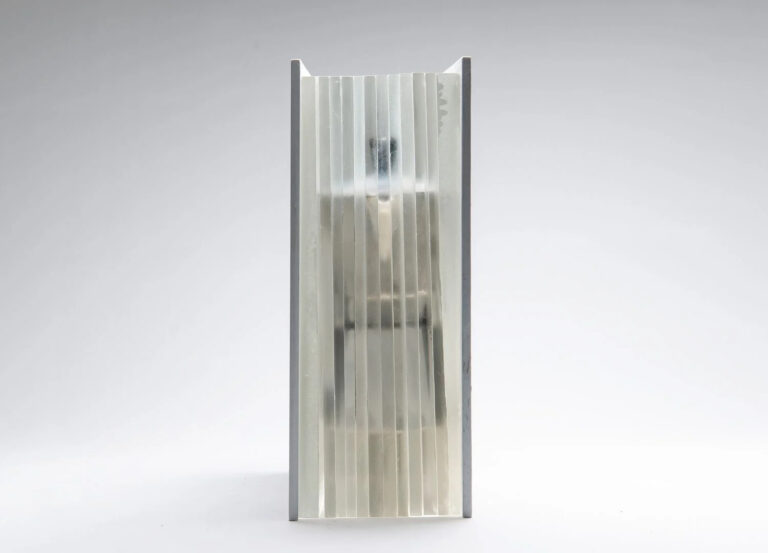 Innovative sculptures that experiment with our perception of reality