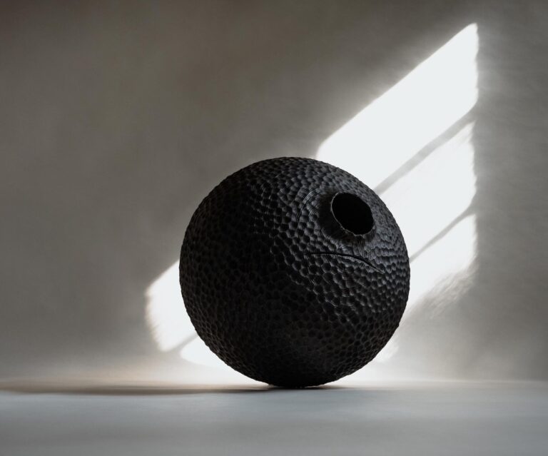 Supple Patterns Illuminate Bold Volumes in Oliver Chalk’s sophisticated wooden vases